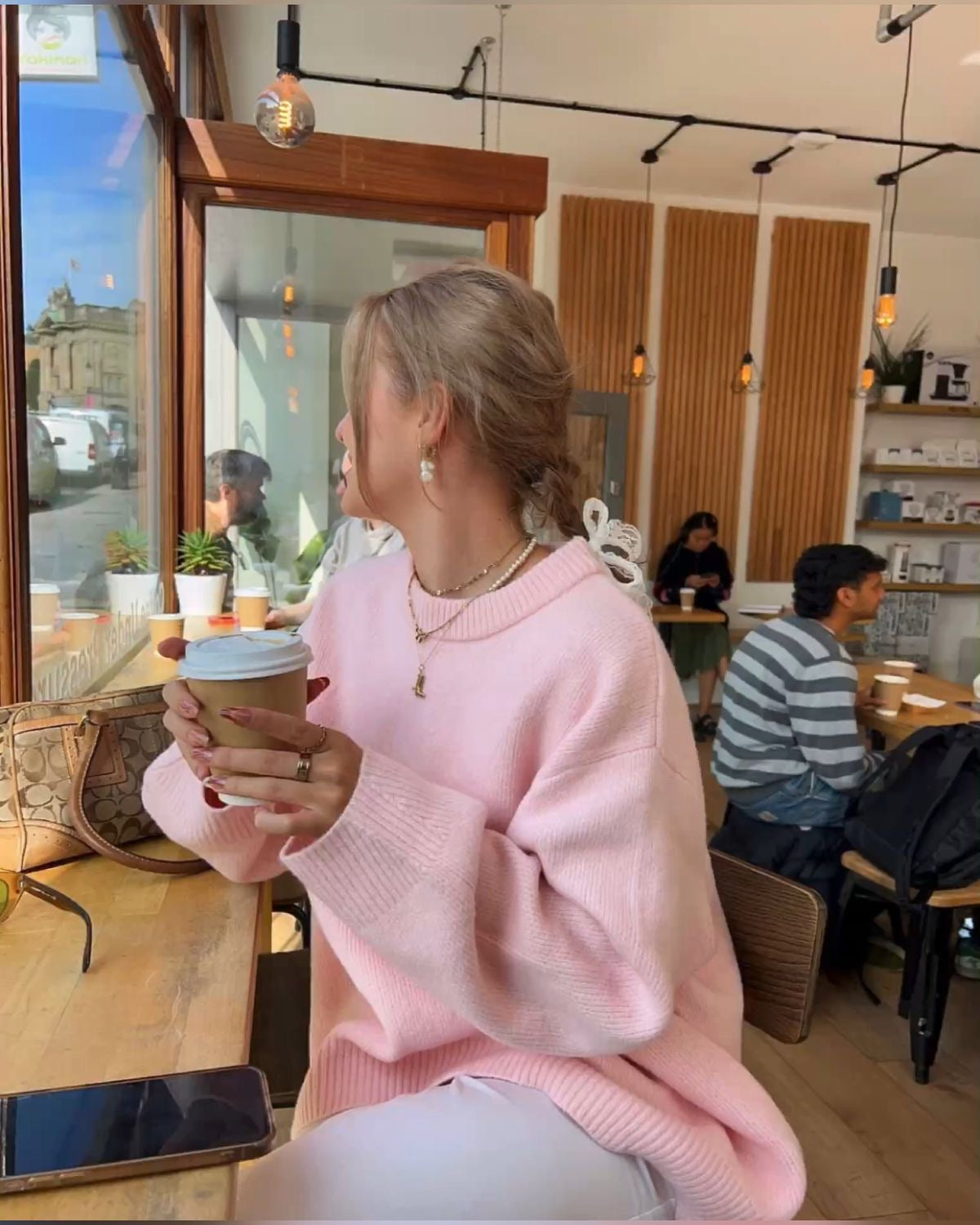 BERENICE | OVERSIZE PINK SWEATER